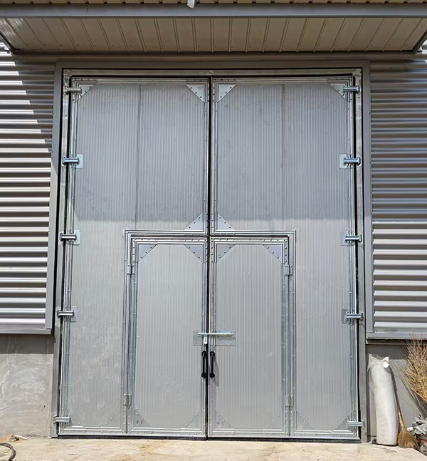 伊犁工业平开门