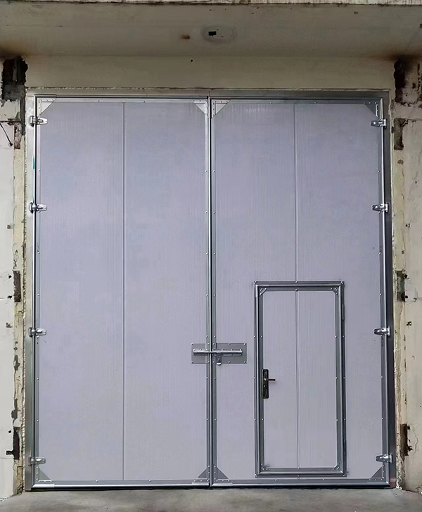 伊犁工业平开门