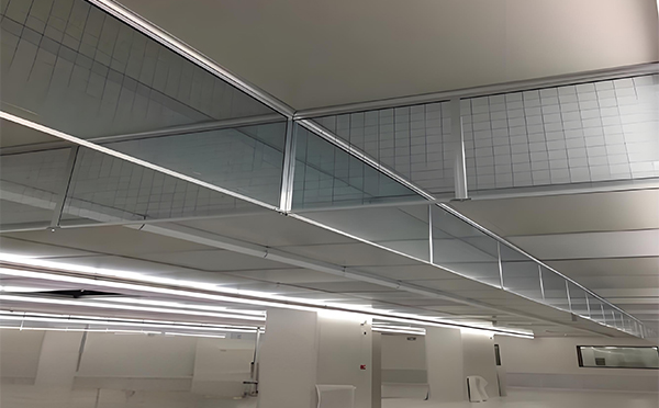 伊犁玻璃挡烟垂壁