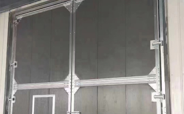 伊犁兰州厂房伊犁工业门选购与使用指南：打造高效安全的生产环境