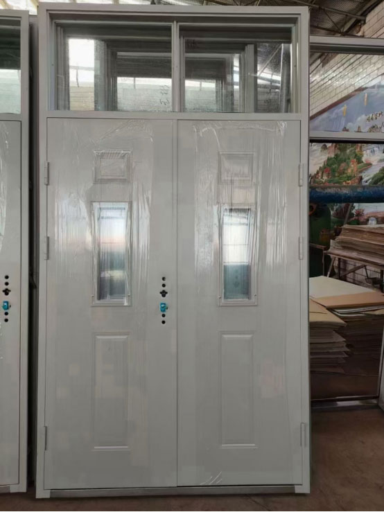 伊犁学校教室门