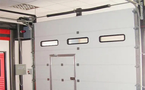 伊犁工业提升门的安装方法