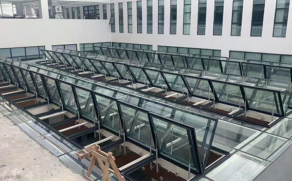 百安科技有限公司近期伊犁排烟窗项目案例分享